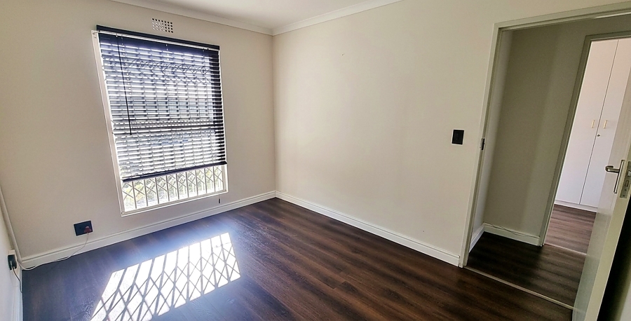 3 Bedroom Property for Sale in Sunningdale Western Cape